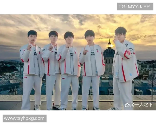 电竞新闻深入分析TES战队中路突破打法的战术特点与应用策略